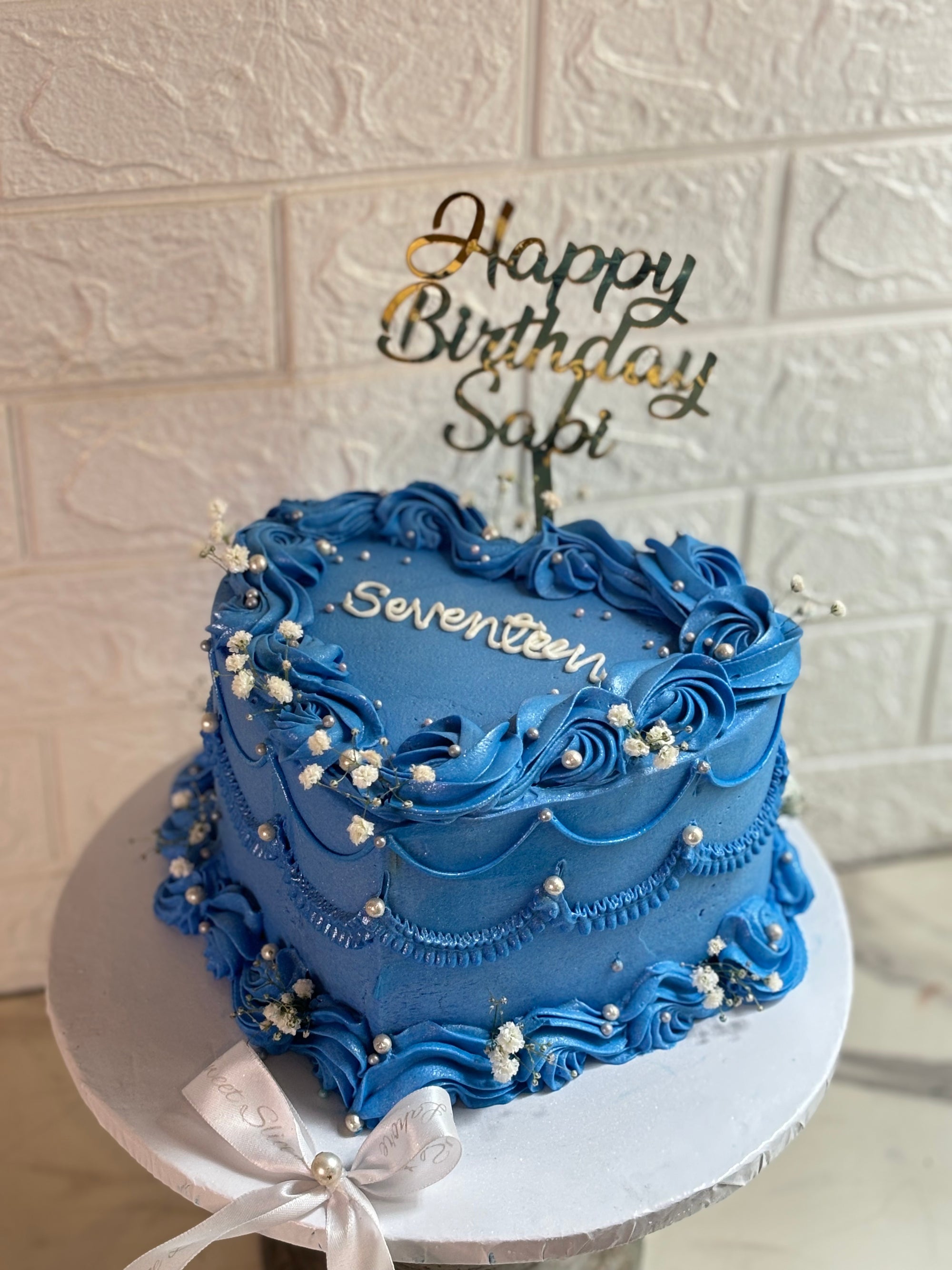 Royal Blue Heart Cake (3 lbs)