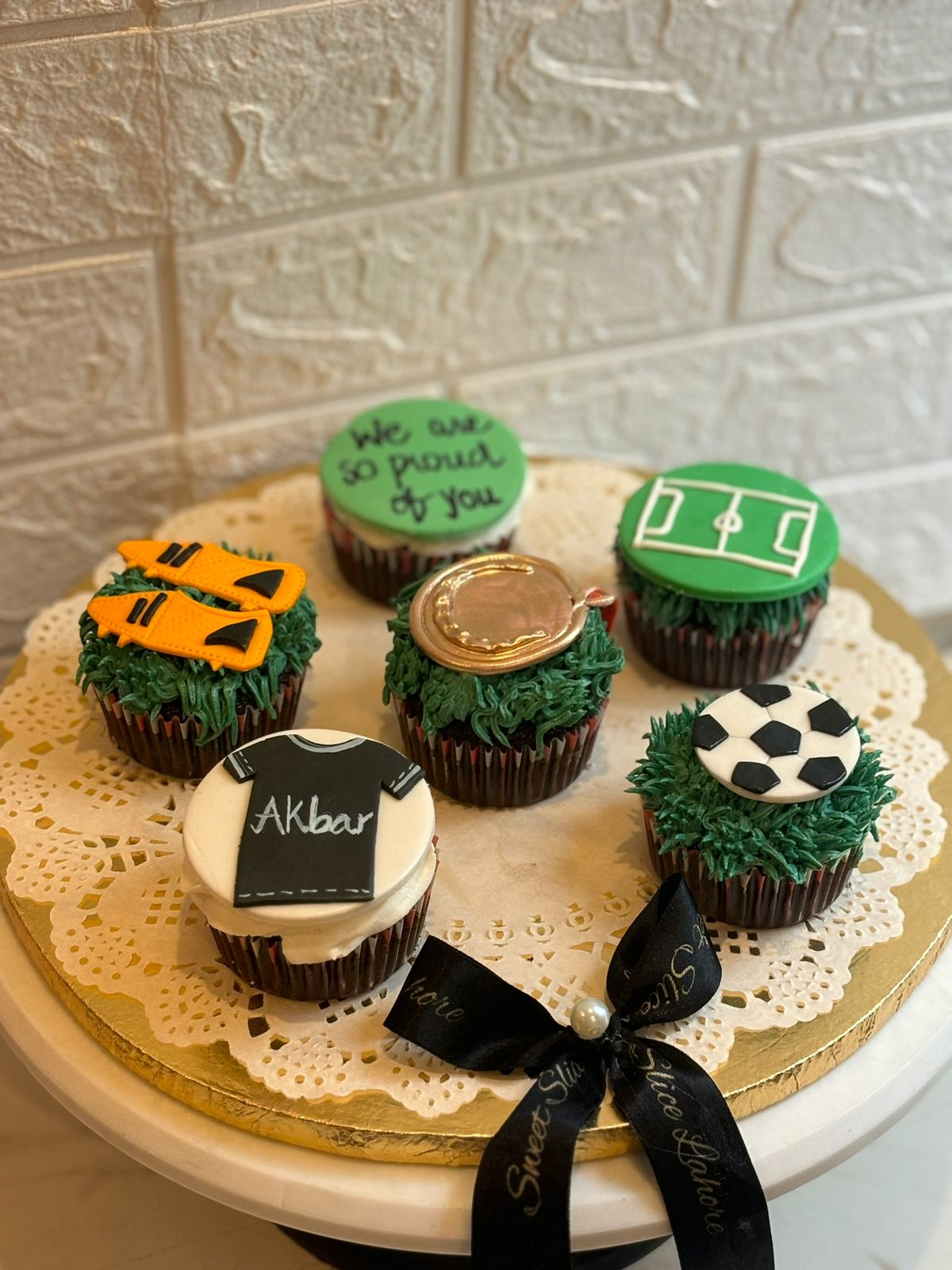 Football Cupcakes