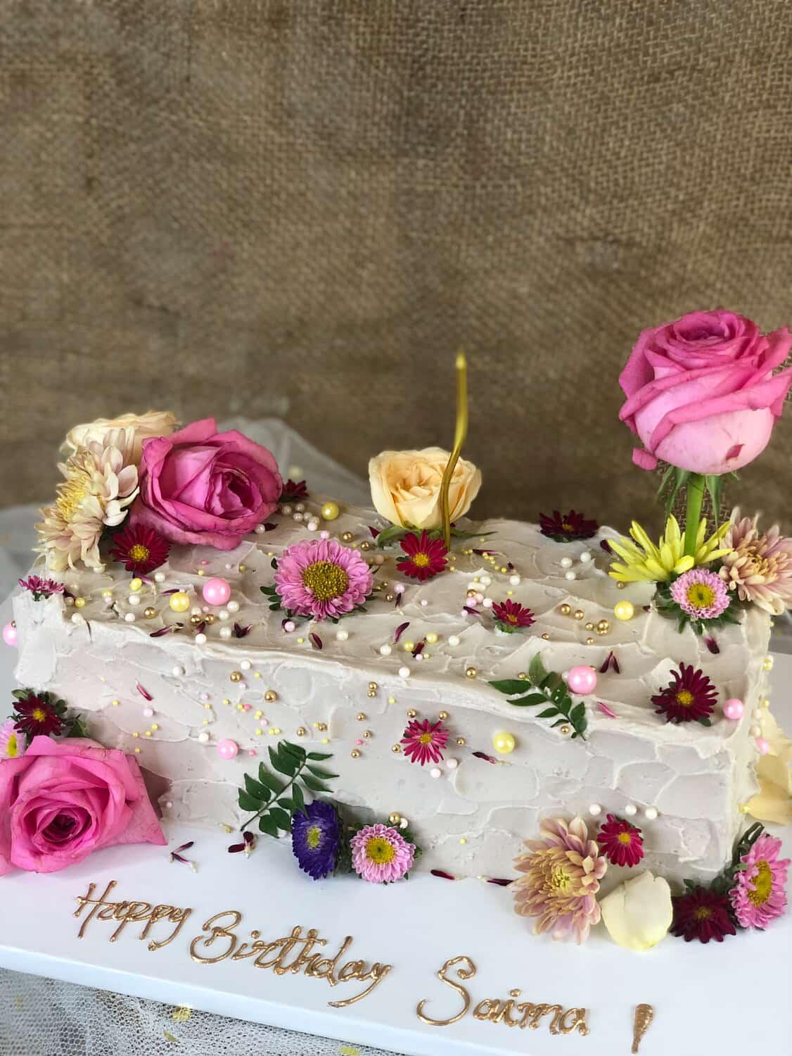 Heavenly Petals Cake (4lbs)