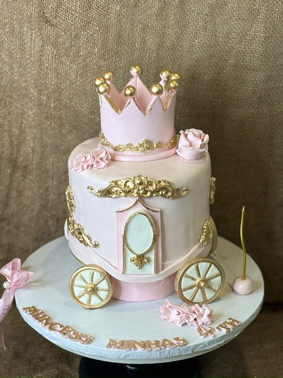 Fairytale Royal Carriage Cake (2lbs)