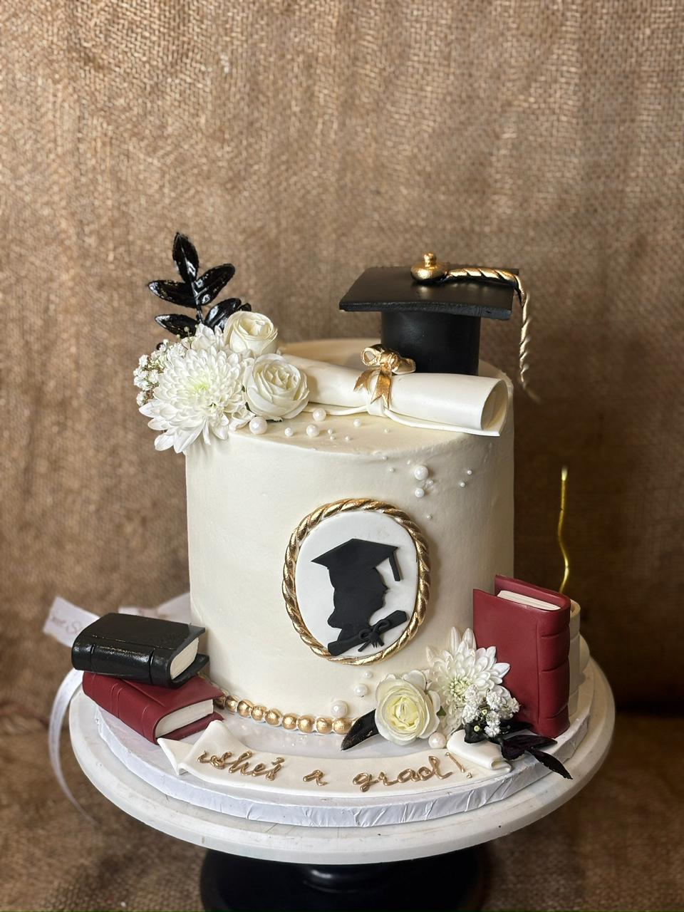 Elegant Graduation Celebration Cake (2lbs)