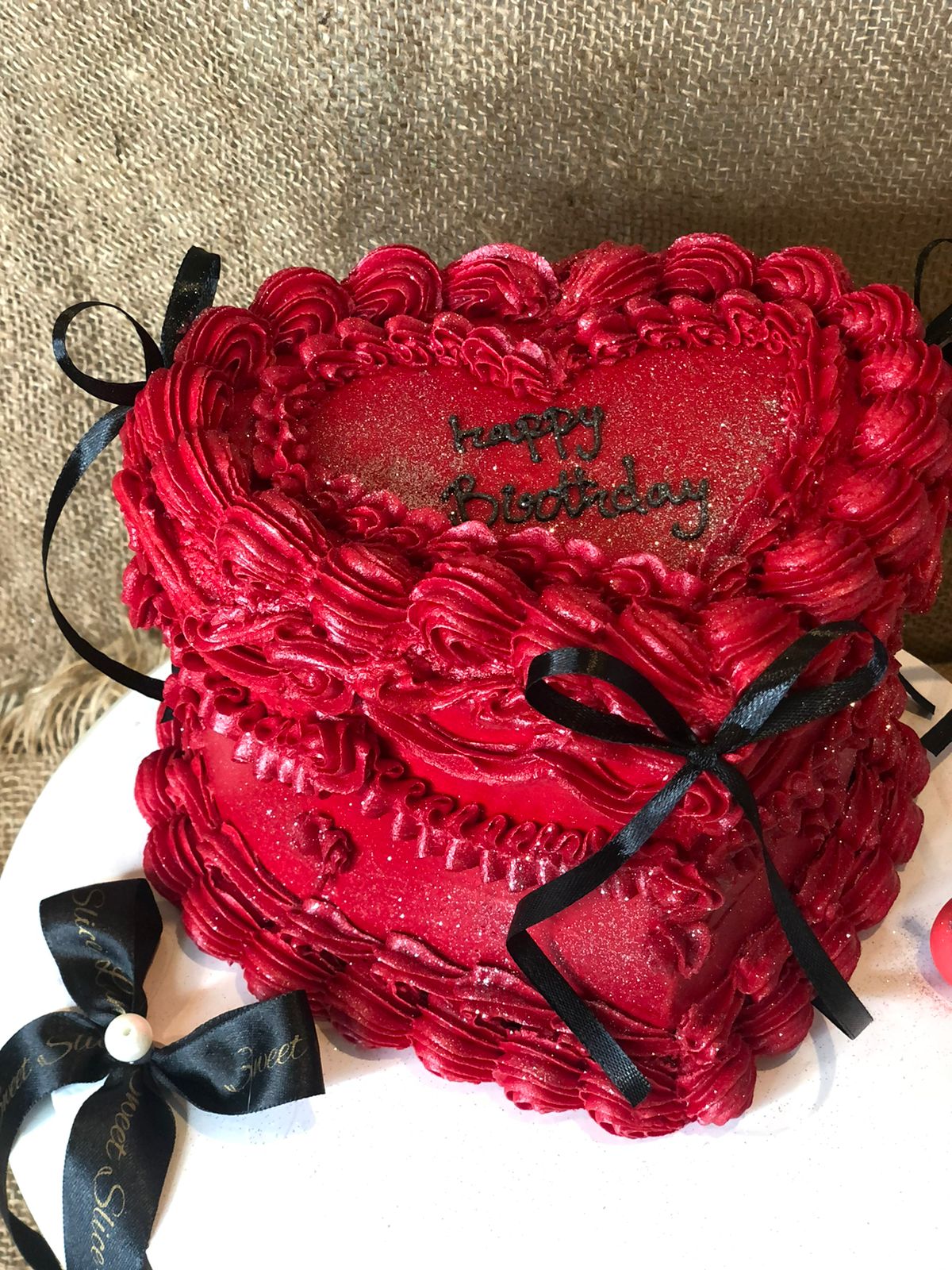 Crimson Heart Cake (3lbs)